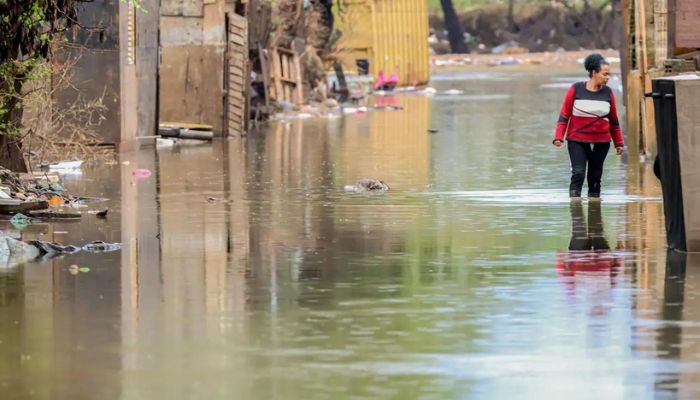 Chuvas e alagamentos voltam a preocupar moradores de Porto Alegre